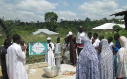 İDDEF'den Gana'da Kur'ân-ı Kerîm Dağıtımı ve Su Kuyusu